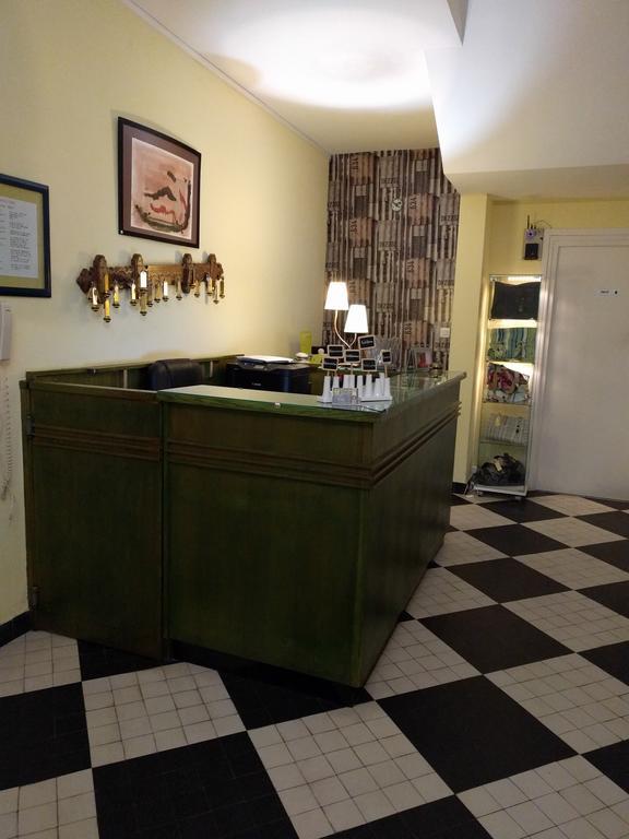 Logis La Cremaillere Otel Montélimar Dış mekan fotoğraf